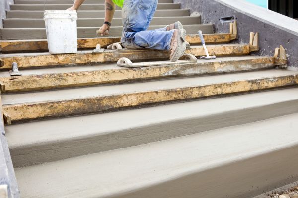 Concrete Steps Pouring in Fresno
